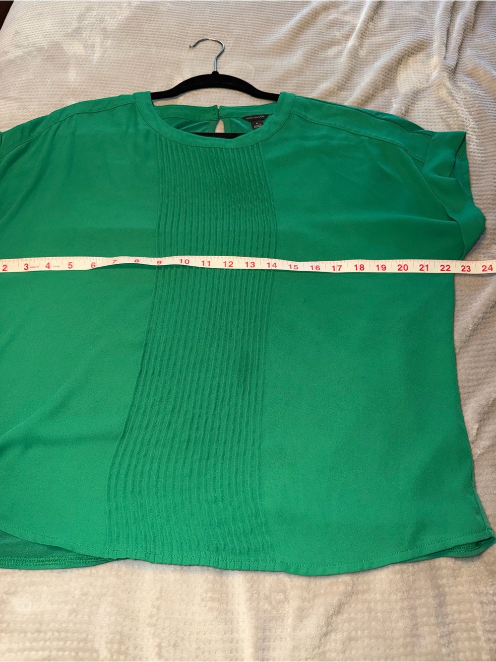 Ann Taylor Emerald Green Short-Sleeve Pintuck Blouse Med - Picture 4 of 4
